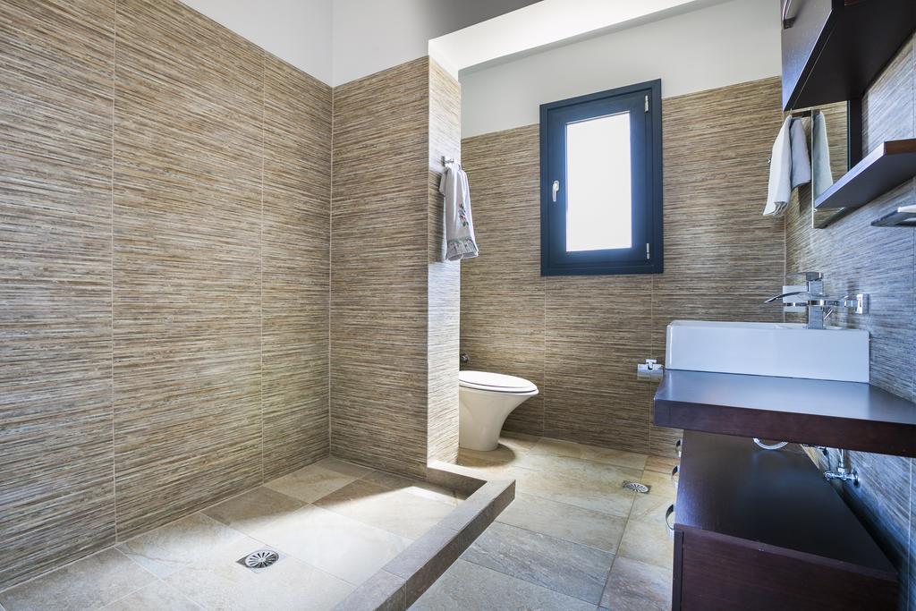 Seirios Luxury Villa Svoronata Exteriör bild